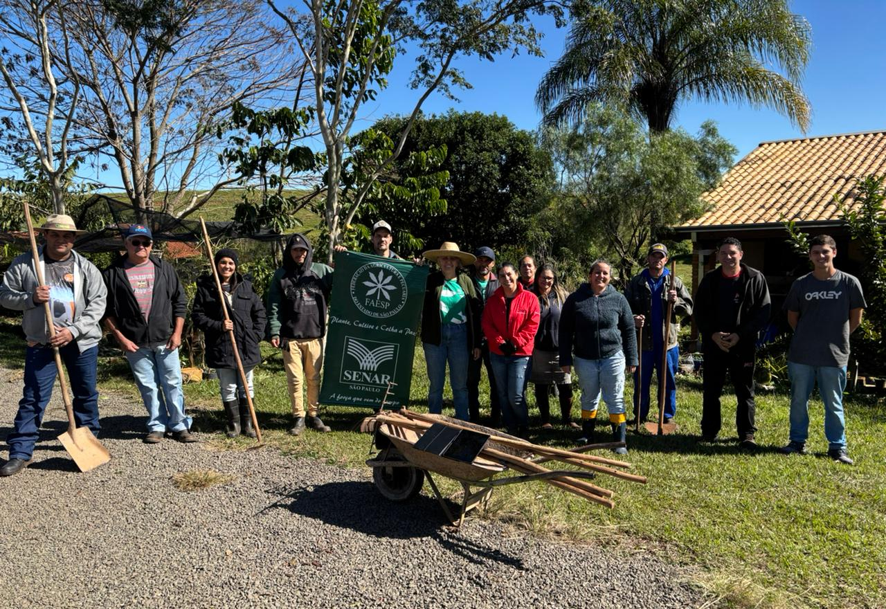 Compostagem em ação em Itatinga!