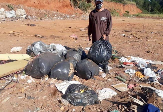 LIMPEZA CÓRREGO TOLEDO