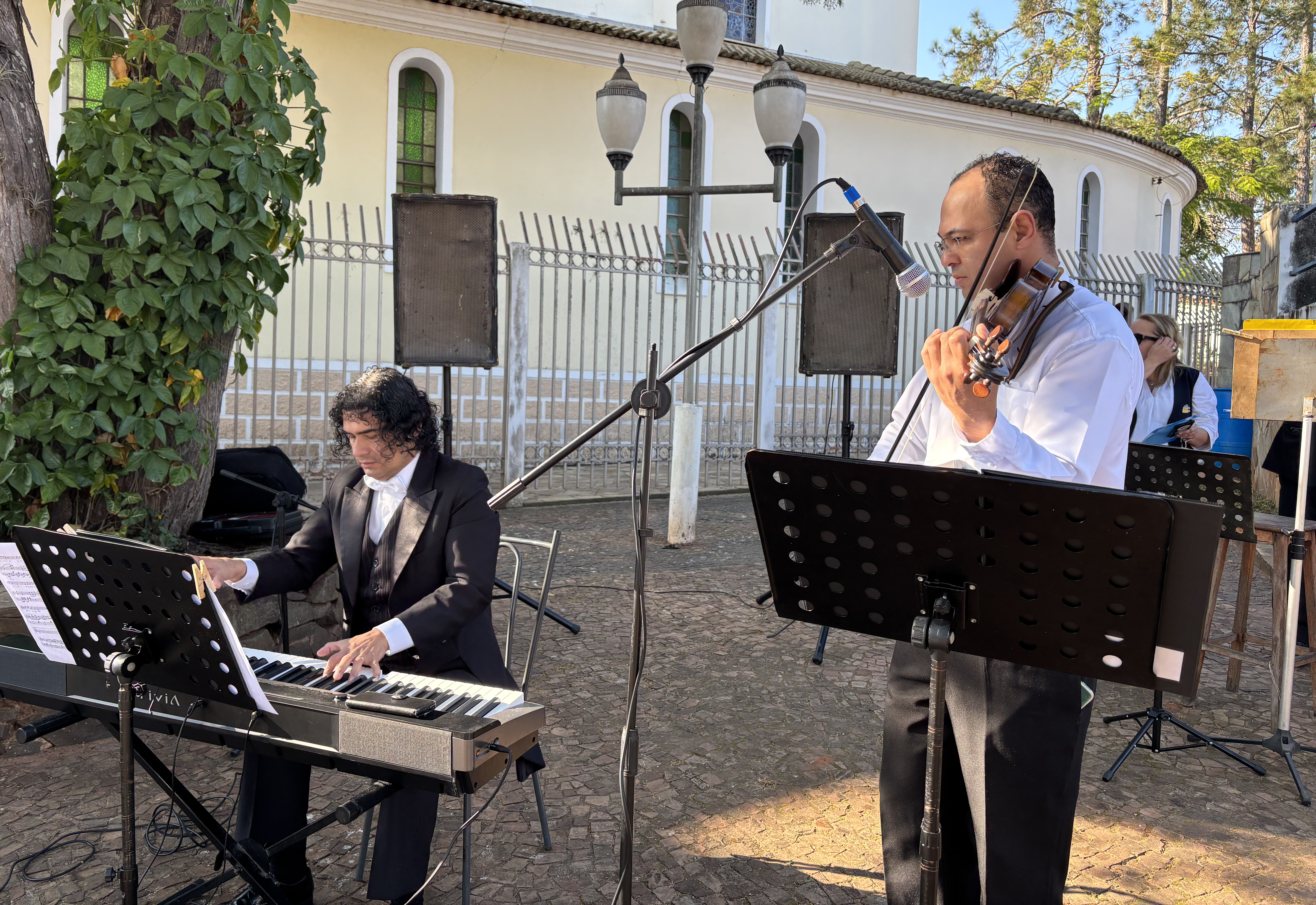 Itatinga celebra 129 anos com Ato Cívico emocionante na Praça da Bandeira!