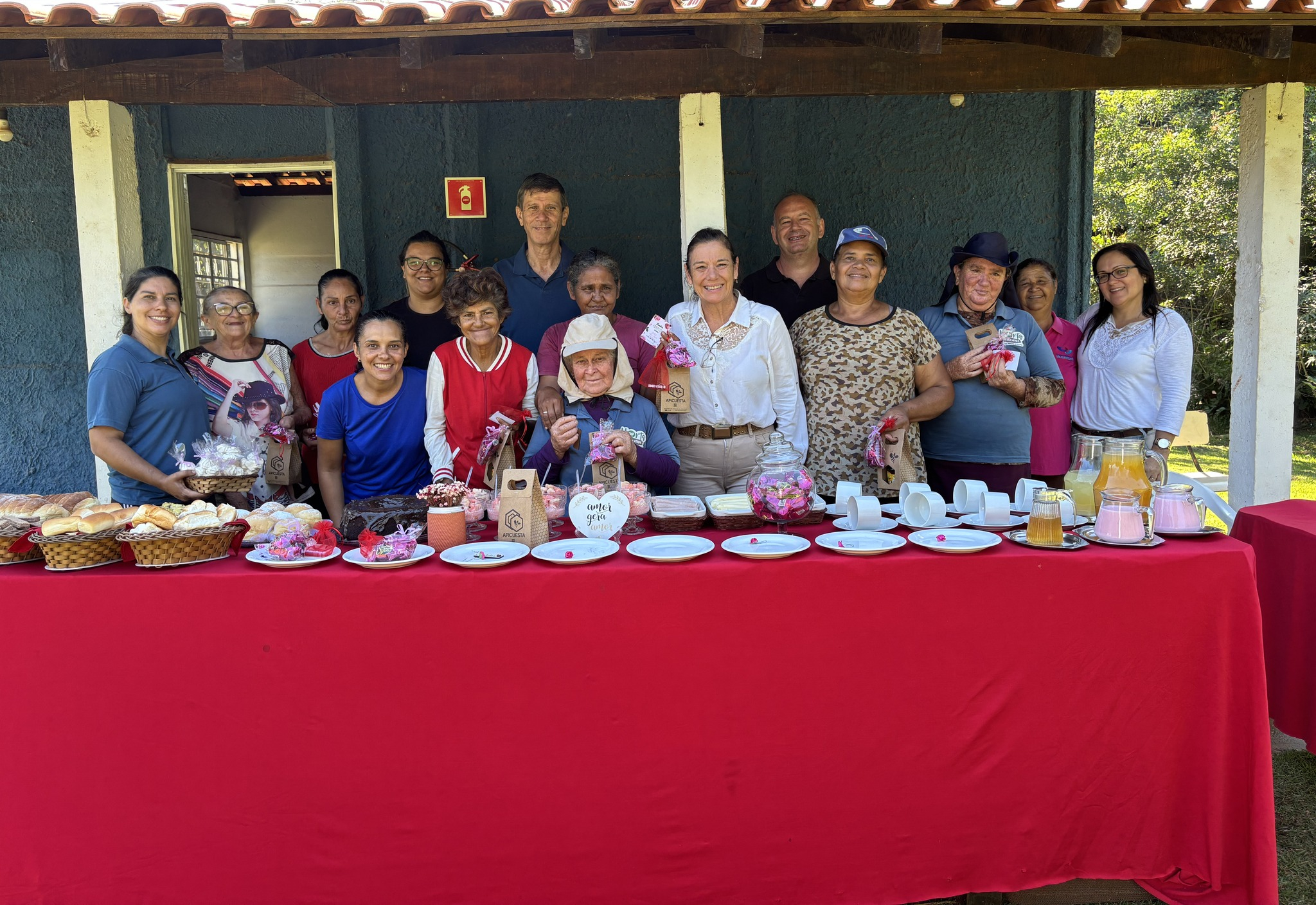 Prefeitura de Itatinga celebra o Dia das Mães com manhãs especiais de carinho e alegria