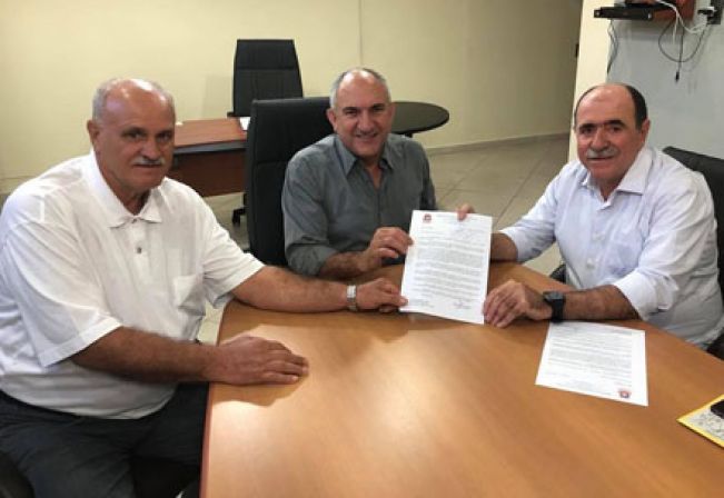 Prefeitura municipal de Itatinga recebe a visita do deputado estadual João Caramez. 